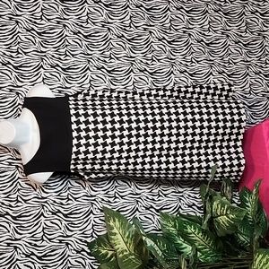 Sunny Leigh size 10 excellent condition. Timeless pattern. Great for parties 🎉